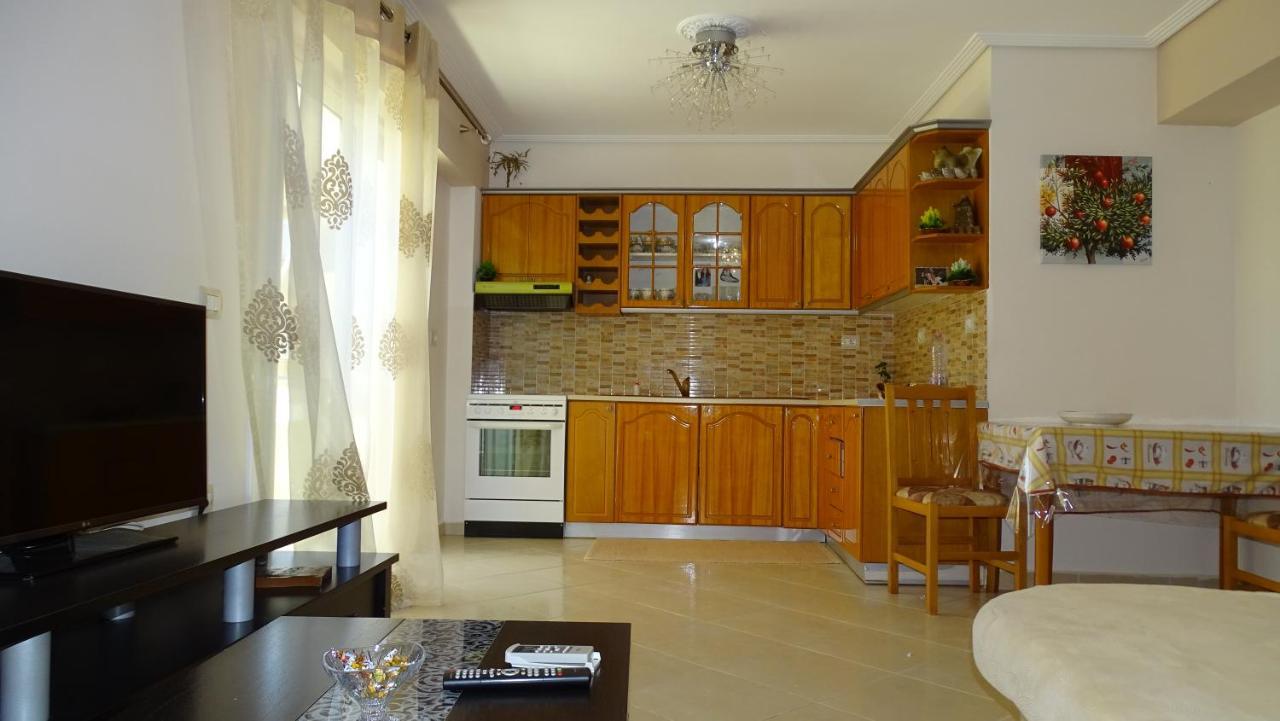 Cozy Central Apartment Ksamil Exterior foto