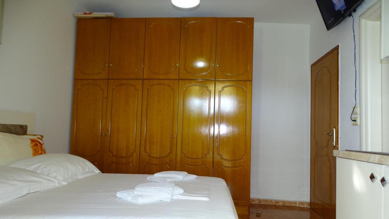 Cozy Central Apartment Ksamil Exterior foto